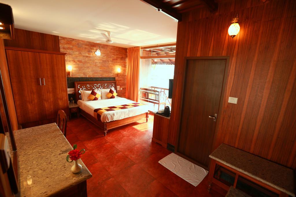 Kondai Lip Backwater Heritage Resort Kochi Exterior photo