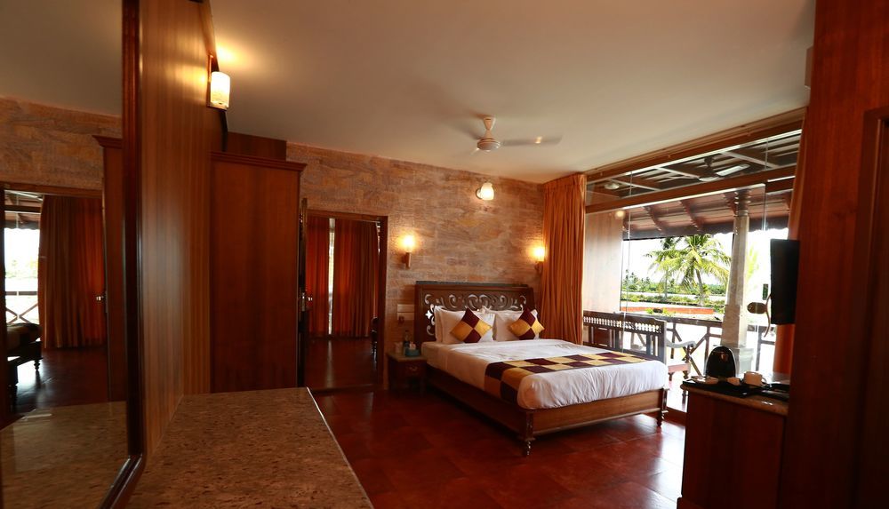 Kondai Lip Backwater Heritage Resort Kochi Exterior photo